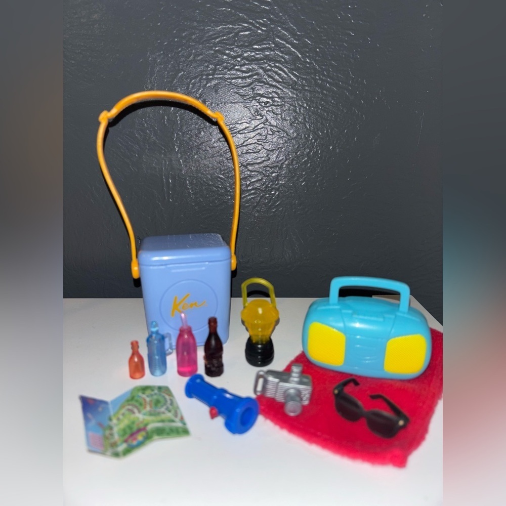 Barbie  Beach Outdoor Accessories 12 Pieces